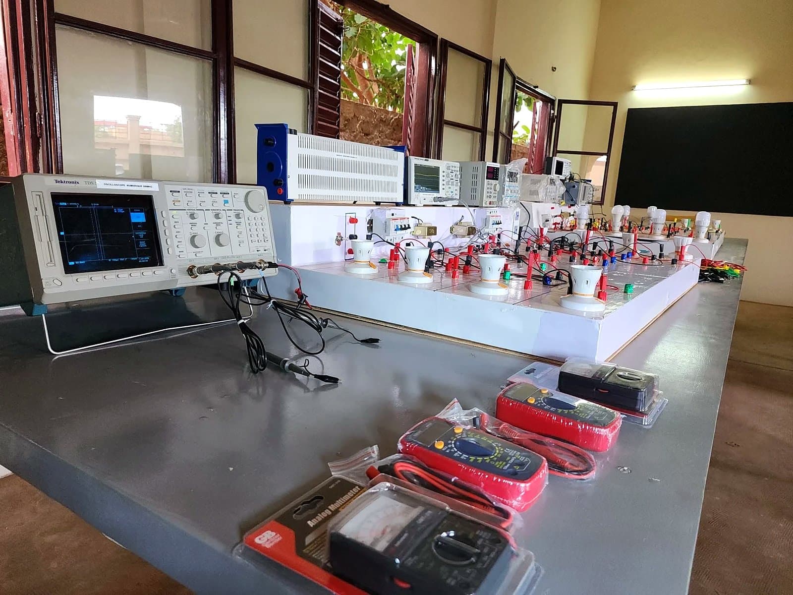 Atelier électricité du CFPT-FAMOS